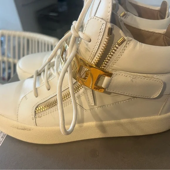 Giuseppe Zanotti Cream Sneakers with Gold Details